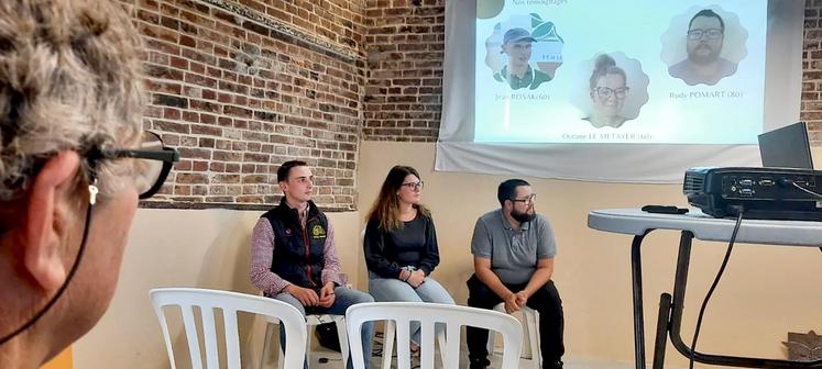 Les agents qui sont intervenus lors de l’AG, Jean Rosak et Océane Le Metayer de l’Oise et Rudy de la Somme.