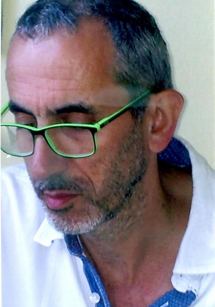 Alors que plus de 50 000 cas sont dépistés chaque année en France, les médecins en dépistent plus de 100 000 en 
Allemagne. Pour les spécialistes de la maladie, les tiques ne s’arrêtent pas à la frontière, mais c’est bien en France 
qu’il existe un problème de dépistage.