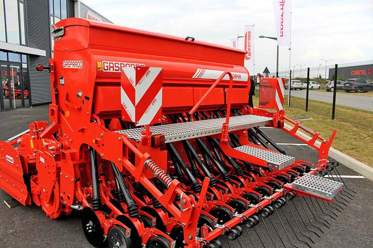 Les matériels de la marque étaient exposés.