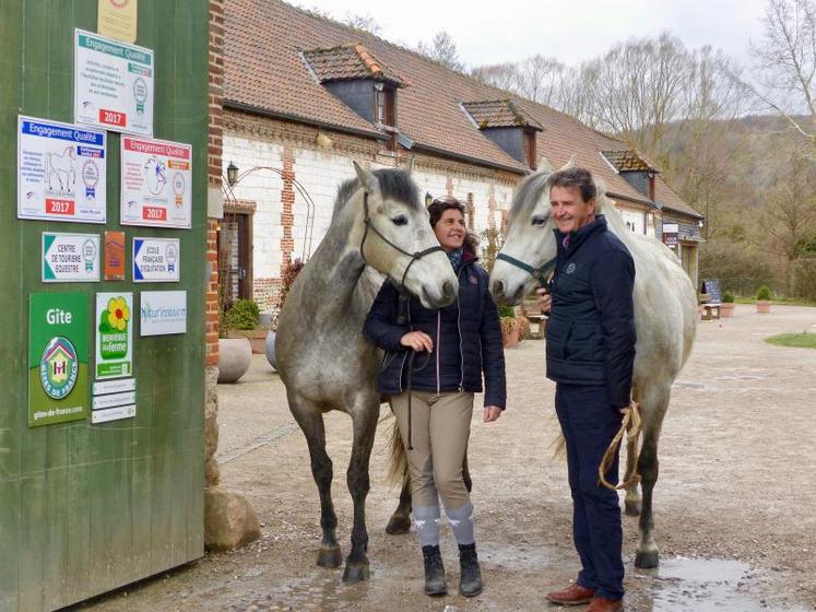 Pour «Bienvenue à la ferme» fête le printemps, Marie-Annick et Jérôme Maillard de Thézy invitent les touristes à assister au premier lâcher de chevaux de l’année, le 30 avril, à 17h30.