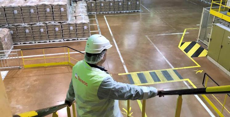 Les 181 conseillers de région, représentant les 12 000 membres de la coopérative, ont voté pour un conseil de surveillance favorable aux deux tiers à la politique menée par le groupe.