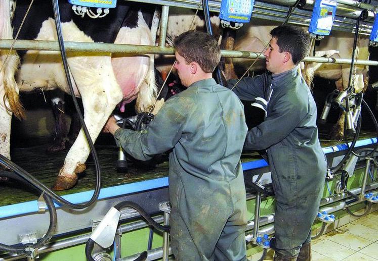 Il a été décidé en conférence de bassin d'augmenter les attributions aux nouveaux installés en production laitière en 2014; elles seront portées à 90-100 000 litres au lieu des 60 000 litres attribués précédemment.