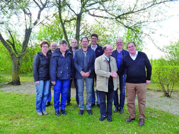 De gauche à droite : Florence Dehedin, Didier Boutté (secrétaire général), Pascale Farcy (vice-présidente), Benoît Vansteenkiste, Christophe Lenglet, Francis Herbet (vice-président), Olivier Faict (président de la Sdfm), Benoît Deffontaines et Michel Randjia (membre invité).