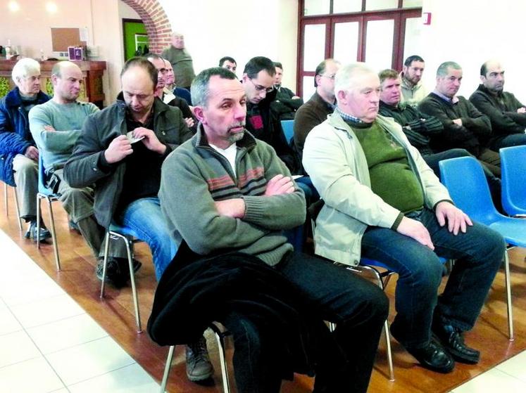 Près d’une trentaine de participants étaient réunis à Bouquemaison pour l’assemblée du canton de Doullens.