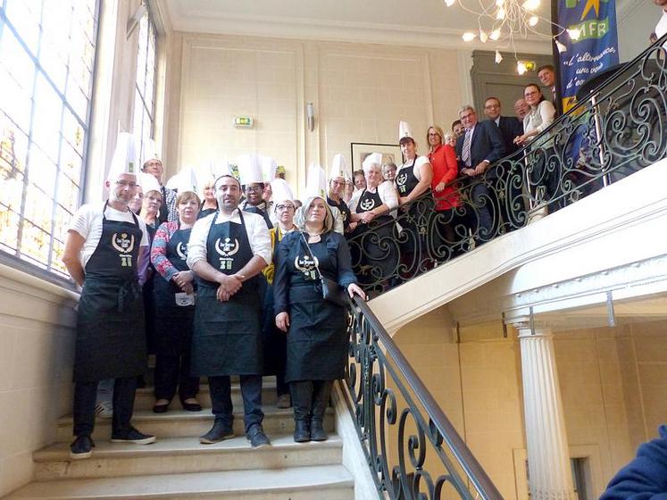 Etienne Loiret, maître de maison de la MFR d’Avesnes-sur-Helpe (en bas à gauche), a décroché la toque d’or.