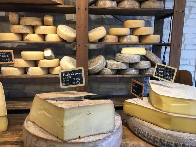 «On pourrait envisager d’importer un très petit quota de fromages, dans un avenir assez lointain», a annoncé le ministre uruguayen des Affaires étrangères.