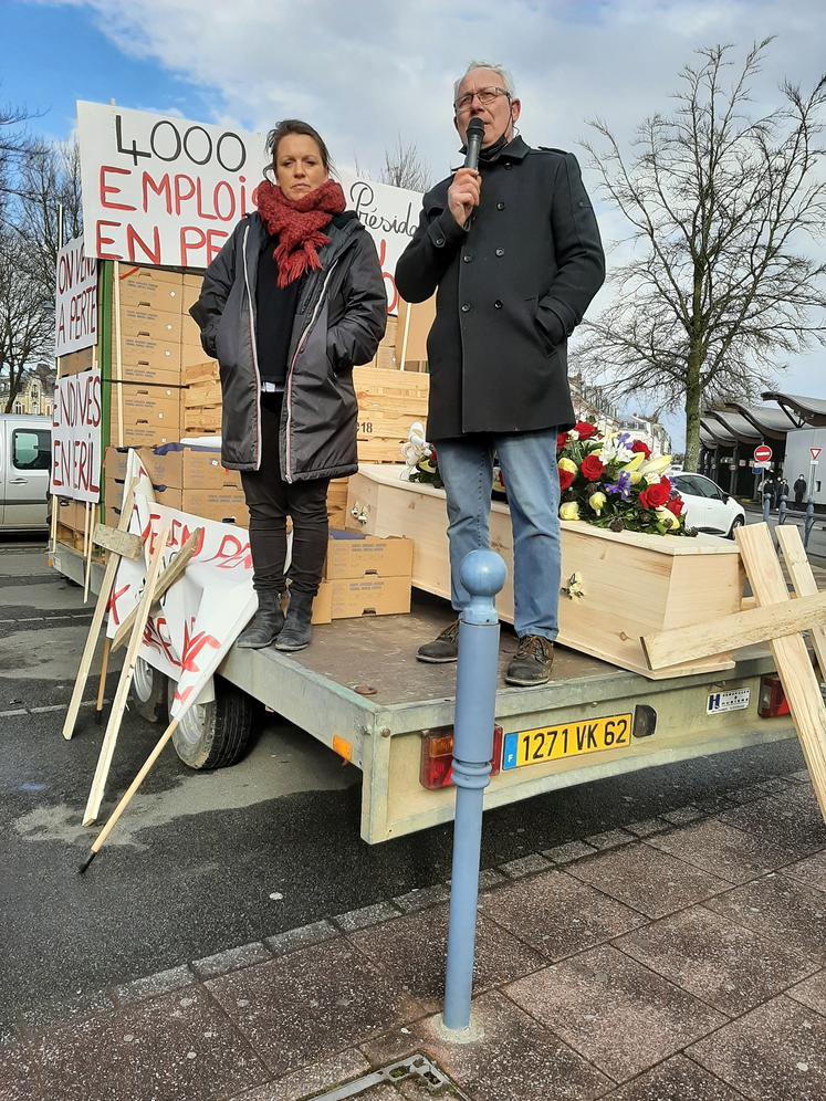 Claire Lefèvre et Daniel Bouquillon, deux générations de producteurs engagés pour la défense du métier d’endivier, se sont exprimés sur les revendications du moment. 