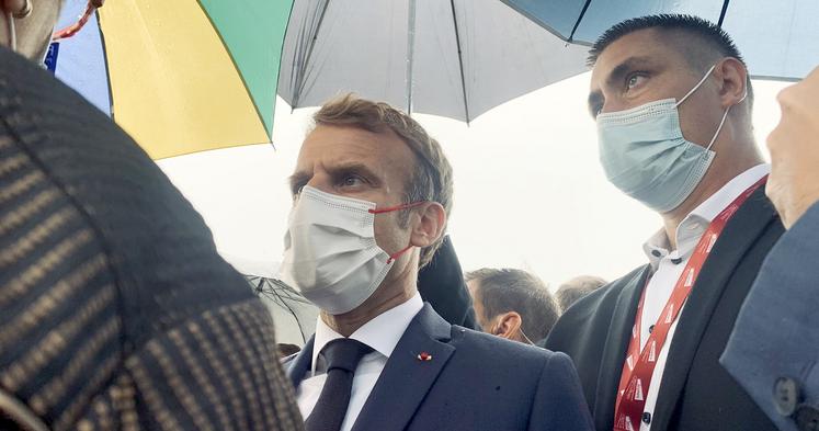 Le président de la République a annoncé, le 10 septembre, qu’il doublera le soutien aux deux principaux outils de gestion des risques climatiques en agriculture. 