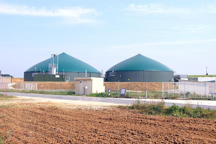 Les sénateurs tentent de bâtir un modèle de méthanisation «à la française», privilégiant plutôt les petites et moyennes unités.