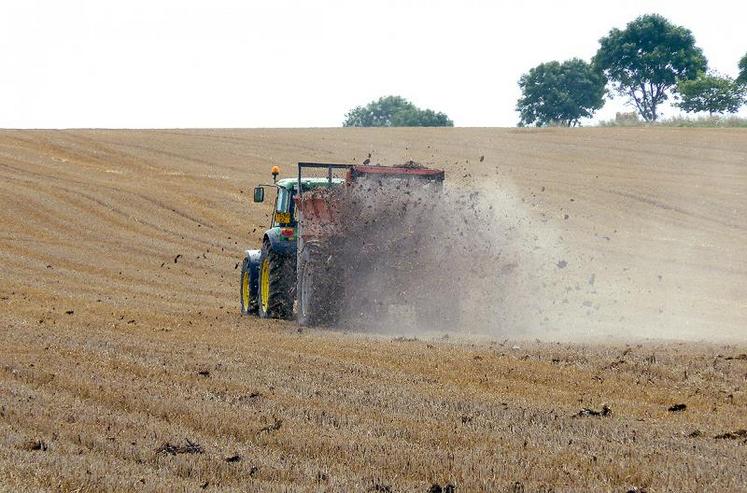 Une limite de 70 kg d’azote efficace est fixée pour tout apport organique avant ou sur Cipan.