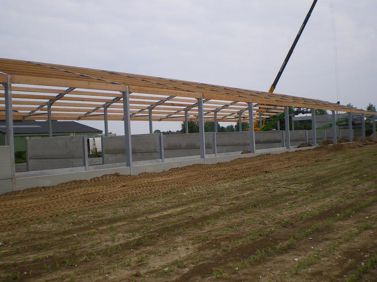 Le PCAE contribue à la modernisation des exploitations. Attention, les démarches administratives doivent être réalisées avant tout démarrage des travaux.