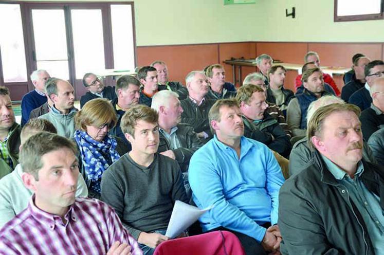 L’assemblée constitutive de l’association des agriculteurs s’est tenue devant une quarantaine d’agriculteurs.