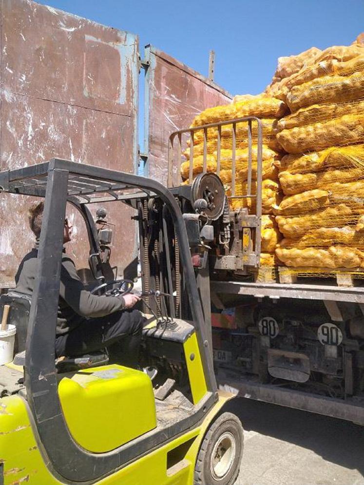 Au total, en Hauts-de-France, du 17 mars au 19 juin 2020, plus de 744 tonnes de pommes de terre ont été données, soit l’équivalent de 1 488 000 repas aux plus démunis.