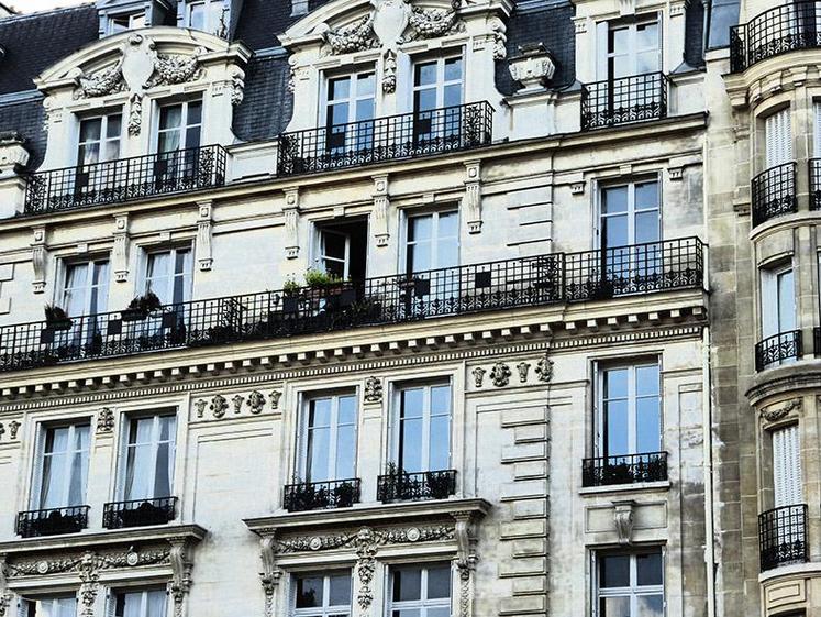 Désormais, l’IFI ne s’adresse qu’aux biens immobiliers et non plus financiers.