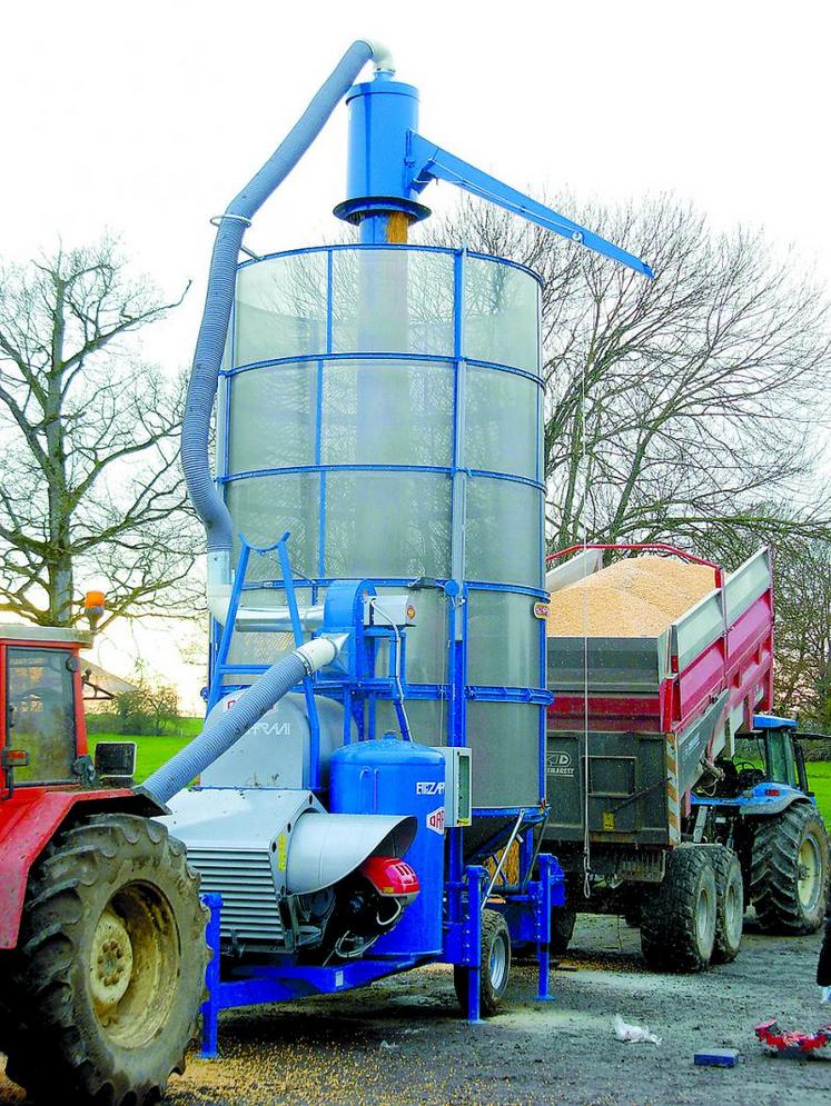 Le rendement énergétique d’un séchoir mobile reste inférieur à celui d’un modèle à colonne.