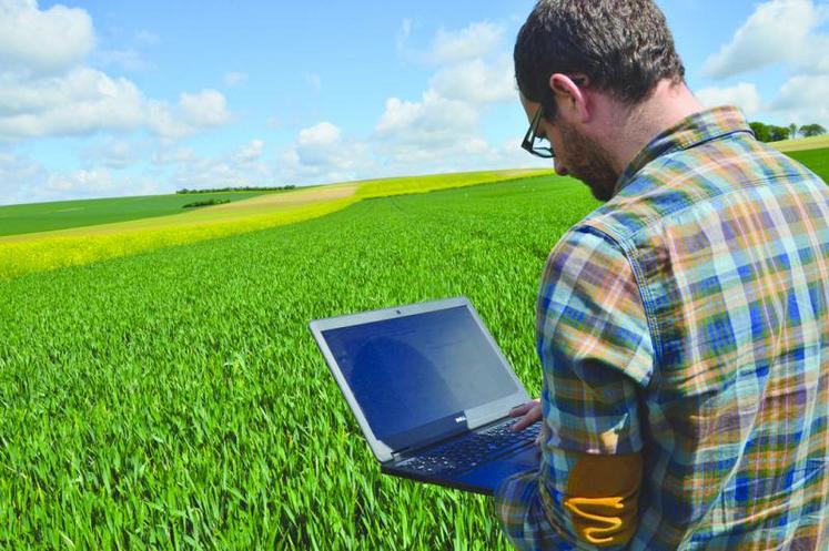 Drones, GPS, Big Data, modulation intra-parcellaire, et équipements agricoles apportent chacun leur lot d’innovations technologiques pour construire des systèmes de culture innovants.