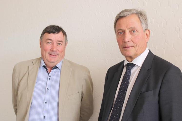 Jean-Michel Decherf, président de Cerfrance Oise et Hervé Demalle, président de Cerfrance Somme ont été suivis 
par leurs conseils d’administration respectifs, puis leurs adhérents en assemblées générales pour la création 
de Cerfrance Picardie Nord de Seine. 