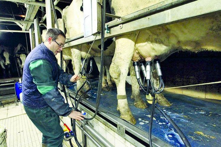 SR France veut donner les clés et les informations nécessaires à l'agriculteur pour qu'il puisse se faire remplacer le plus possible.