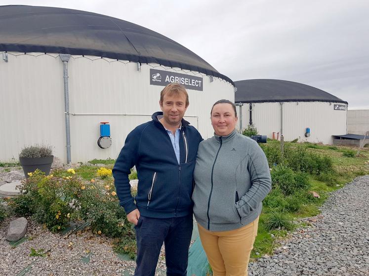 Le méthaniseur de Fabien et Anne-Sophie Niquet assure une complémentarité à leur activité d’élevage laitier. 