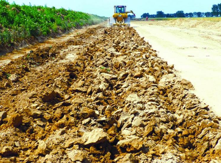 La remise en état avant restitution progresse de 1 700 m par jour.