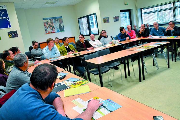 L’assemblée statutaire de la FNAMS Nord-Picardie a réuni une vingtaine d’agriculteurs multiplicateurs venant de la Somme, de l’Oise et du Pas-de-Calais, à Amiens, à l’Ecole doctorale des sciences, technologie et santé de l’UPJV, lundi dernier.