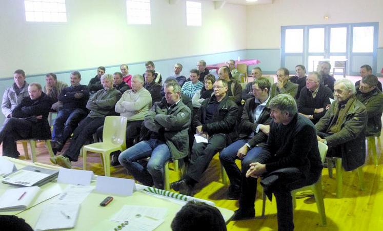 Assemblée commune pour les adhérents des syndicats cantonaux d'Abbeville et Moyenneville.