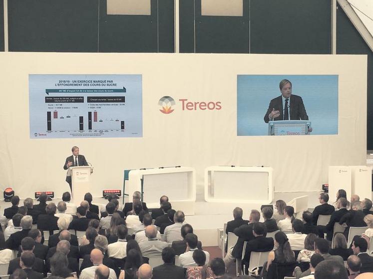 Alexis Duval a longuement présenté chiffres et stratégie précisant régulièrement les points de cohérences et de force du groupe.