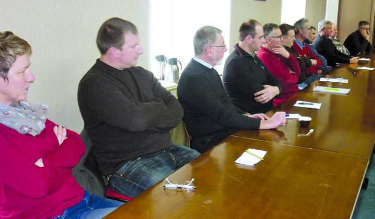 Quinze participants à l’assemblée de Boves.