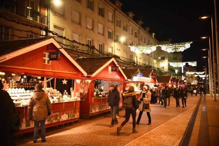 Les chalets des commerçants du village de Noël ne s'installeront pas dans le centre-ville d'Amiens cette année.