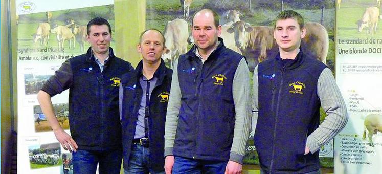 Les éleveurs de Blondes de la région présents au Simagena.