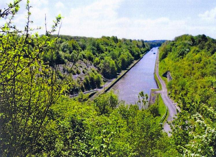 Une partie du canal du Nord sera reprise pour la construction du canal du Seine-Nord Europe.