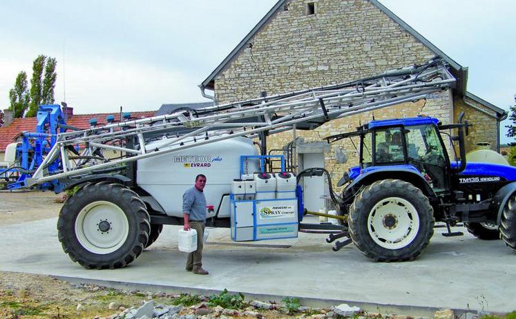 L’injection directe simplifie la gestion des chantiers grâce à l’absence de mélange en cuve.