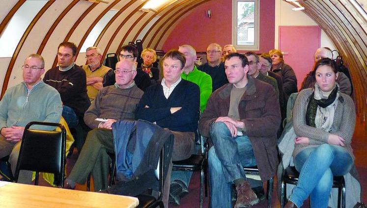 Une vingtaine de personnes était présente à l’assemblée cantonale de Roisel.