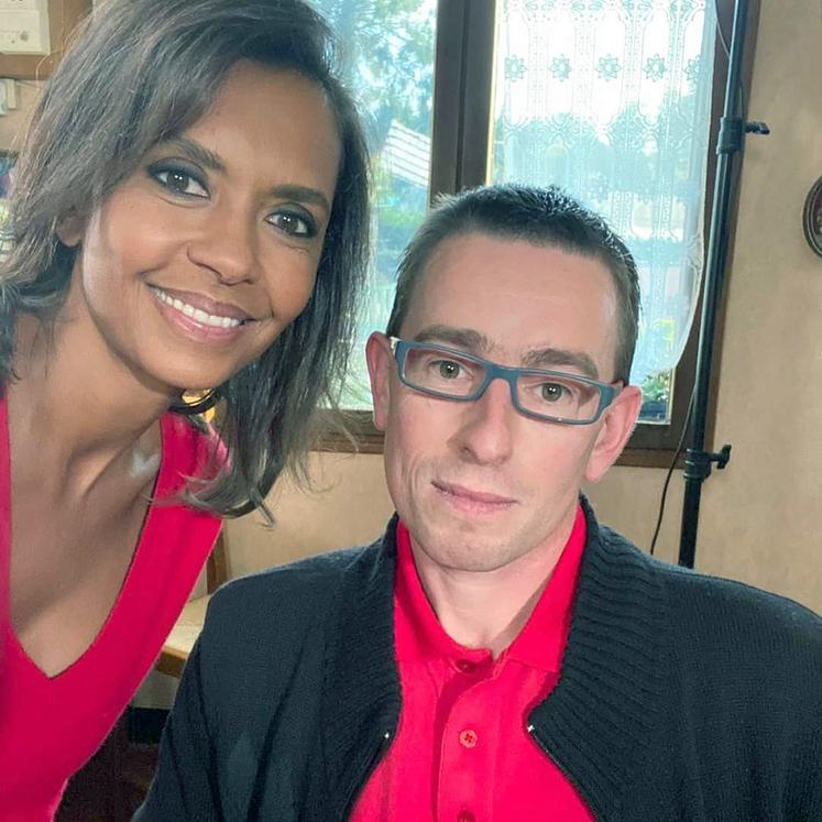 L’animatrice du programme phare de M6 qualifie affectueusement  Hervé «le picarde» de «Tanguy des champs». 