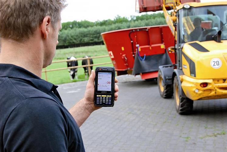 Le transfert de données à double sens entre la console de la machine et l’ordinateur de l’éleveur est aussi possible.