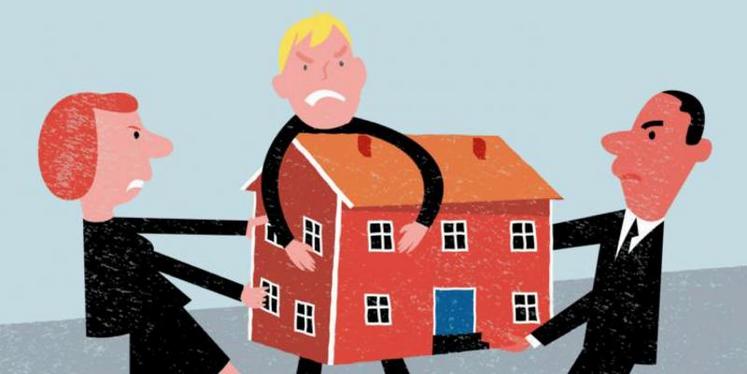 La rédaction d’une convention d’indivision peut permettre de garder la maison de famille et de fixer les modalités d’occupation avec un calendrier.