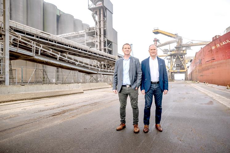 Laurent Bué (à g.), président de Nord Céréales, et Joël Ratel (à dr.), directeur général, annoncent une belle campagne 2020-2021 avec 2,2 Mt de céréales exportées. Trois quarts sont partis vers la Chine. 