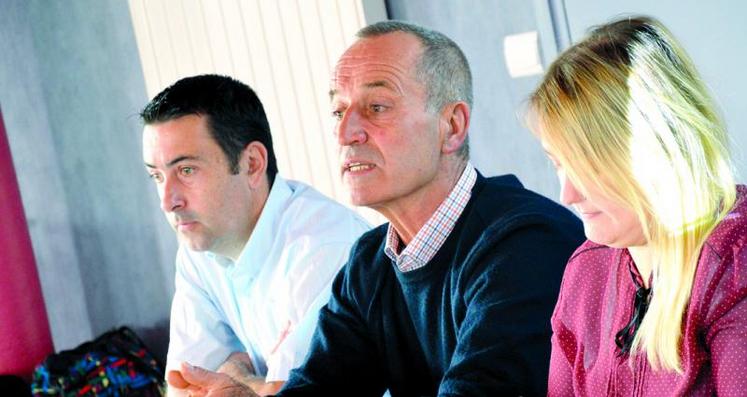De gauche à droite : Bruno Leclercq, animateur à l’AONP, Marc Dubiquet, président de l’AONP, et  Angélique Hachin, animatrice à la section bovine de l’AONP.