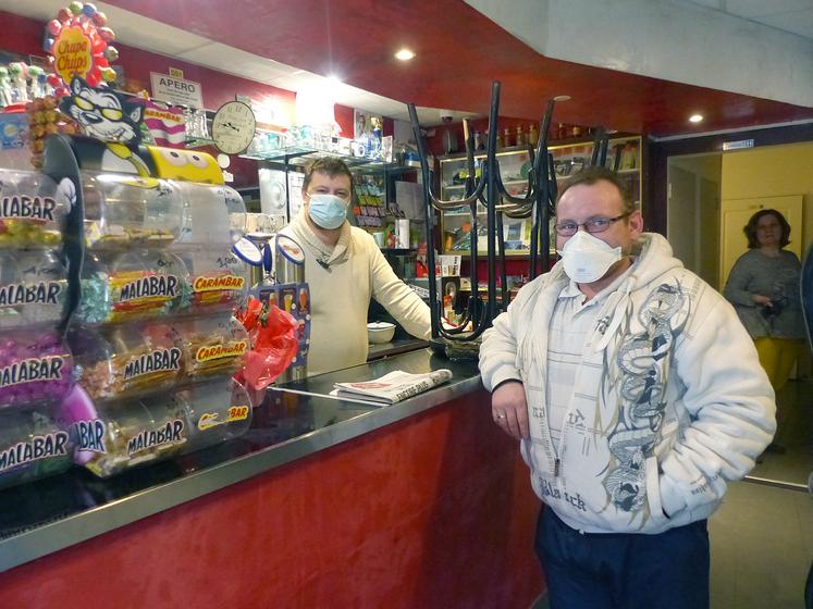 À Picquigny, le café-tabac Le Campanella et le Bar de l’Hôtel de ville sont désormais «relais Crédit agricole». 