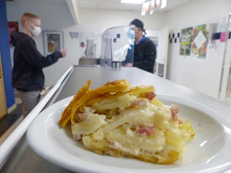 Parmi les axes d’amélioration de la souveraineté alimentaire, celui de la consommation locale, entre autres en restauration collective.