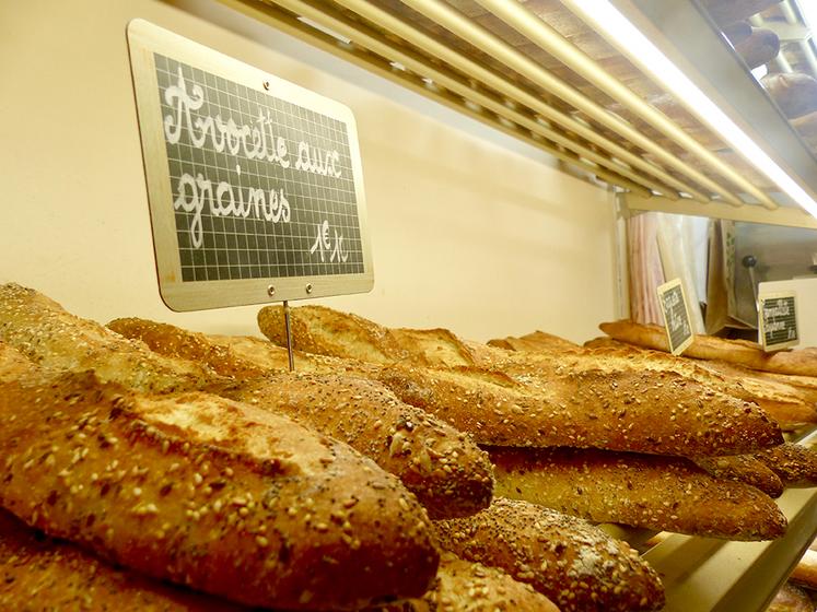 L’Avocette se décline sous plusieurs recettes : baguette de tradition française nature, aux graines, en boules, aux salicornes… 