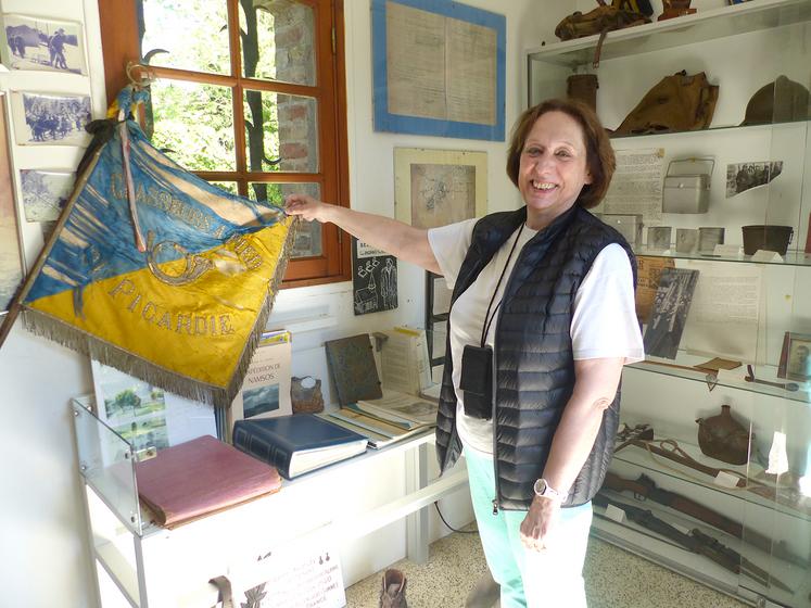Le musée du souvenir des chasseurs alpins est le plus petit de France : moins de 9 m2. Véronique Du Passage l’ouvre tous les week-ends d’été. 