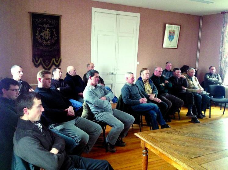 Les participants à l'assemblée de Bernaville.