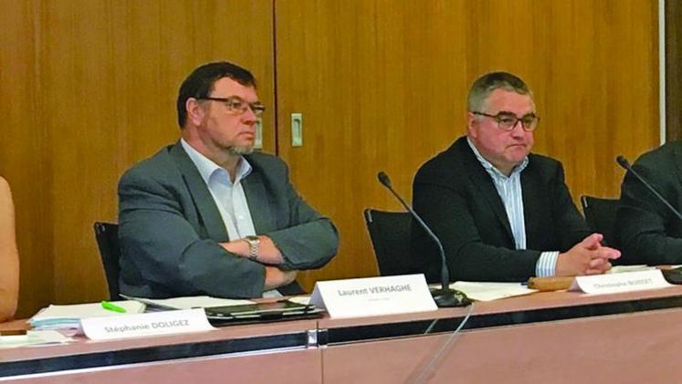 Laurent Verhaeghe (à gauche) et Christophe Buisset ont balayé problématiques et solutions possibles à l’échelle de la région Hauts-de-France.