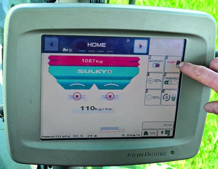 La technologie Isobus permet de piloter des outils compatibles de différentes marques à partir d’un seul et même terminal dans le tracteur.