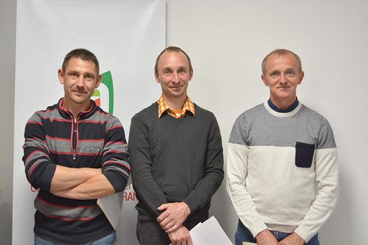Les trois vainqueurs du concours. De gauche à droite : 
Jérôme Grocaux et Frédéric Willame, agriculteurs dans l’Aisne, 
et Lucas Gilbert, éleveur dans le Pas-de-Calais. 