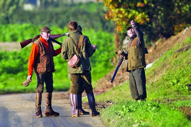 Les chasseurs représentent une population plus exposée, notamment lors des opérations de dépeçage et d’éviscération du gibier.