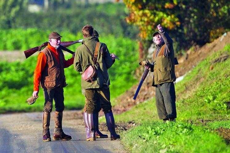 Les chasseurs représentent une population plus exposée, notamment lors des opérations de dépeçage et d’éviscération du gibier.