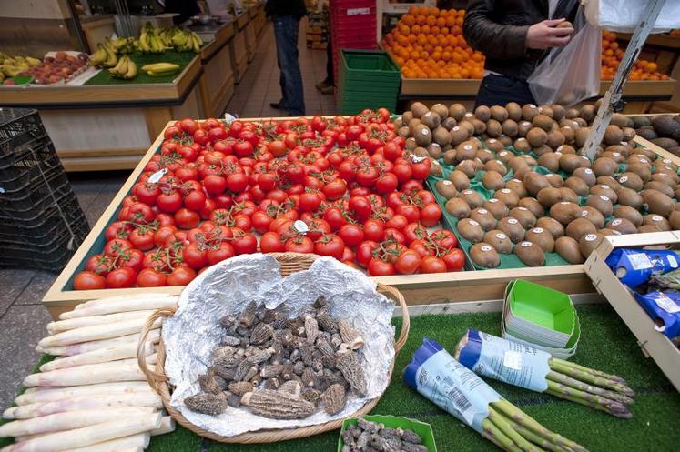 Environ un fruit et un légume sur deux consommés en France sont importés.