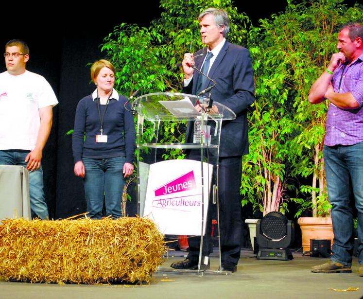 Le ministre de l'Agriculture pendant son intervention au congrès des JA.